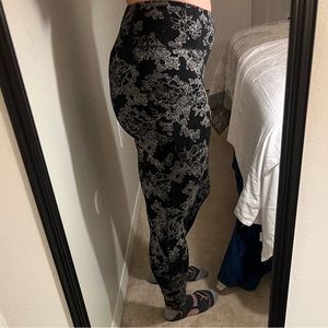 Black and white leggings